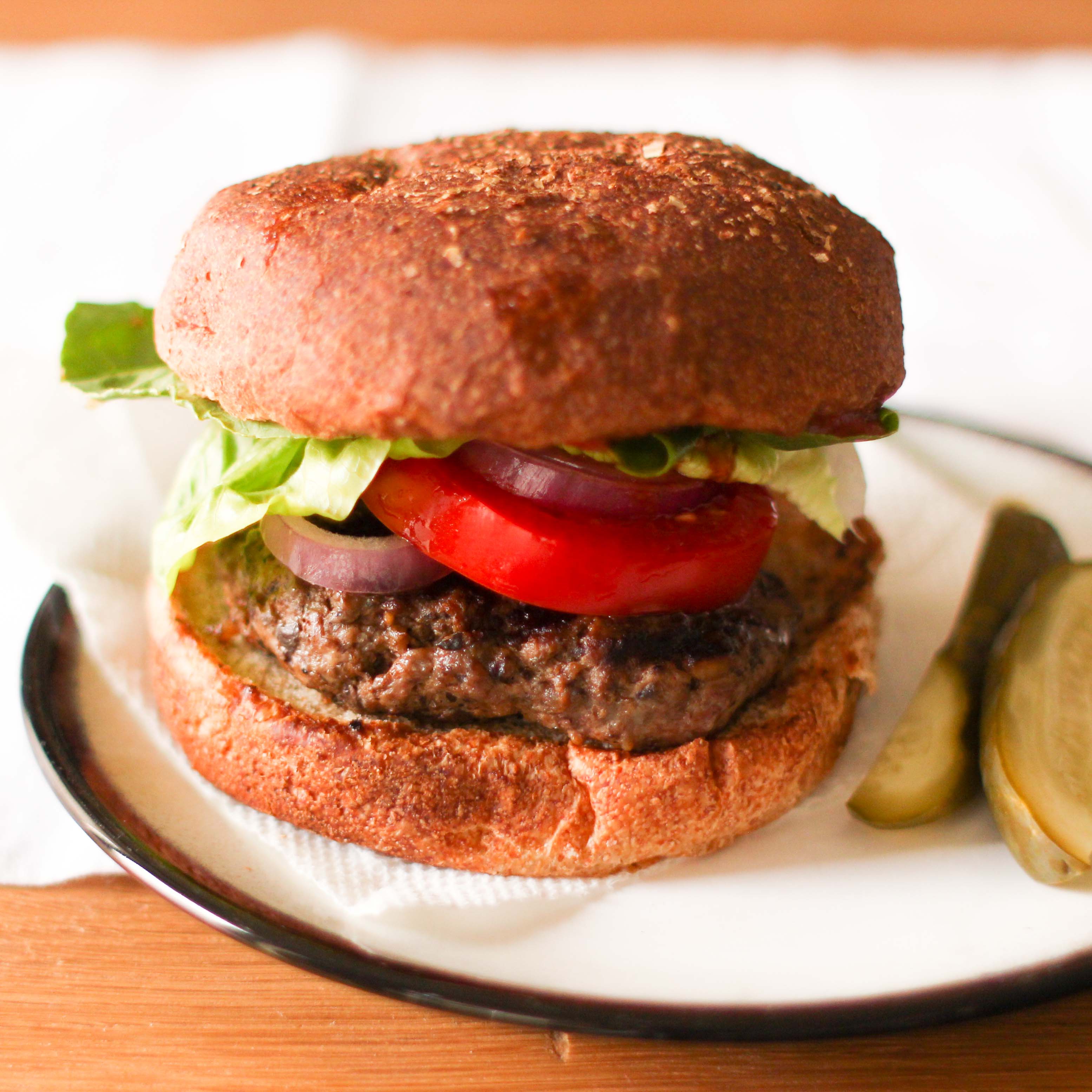 Ground beef blended with mushrooms yields a plant-focused variation on a classic burger. Adding 2% of Dried Plum Puree ensures the burgers stay juicy, cook evenly, and taste better. And since the puree inhibits warmed-over flavor, the burgers maintain great flavor when reheated.