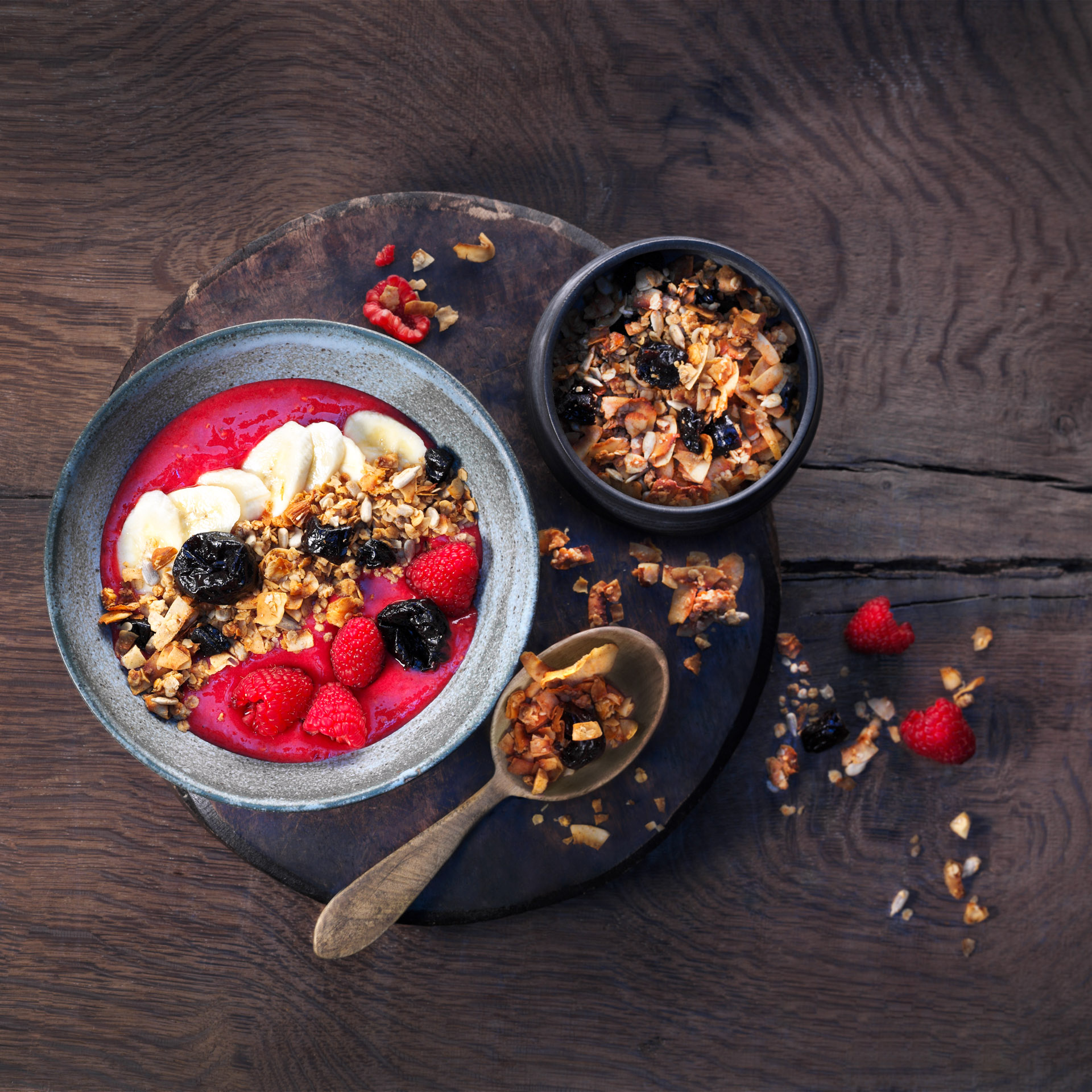 Granola Smoothie Bowl