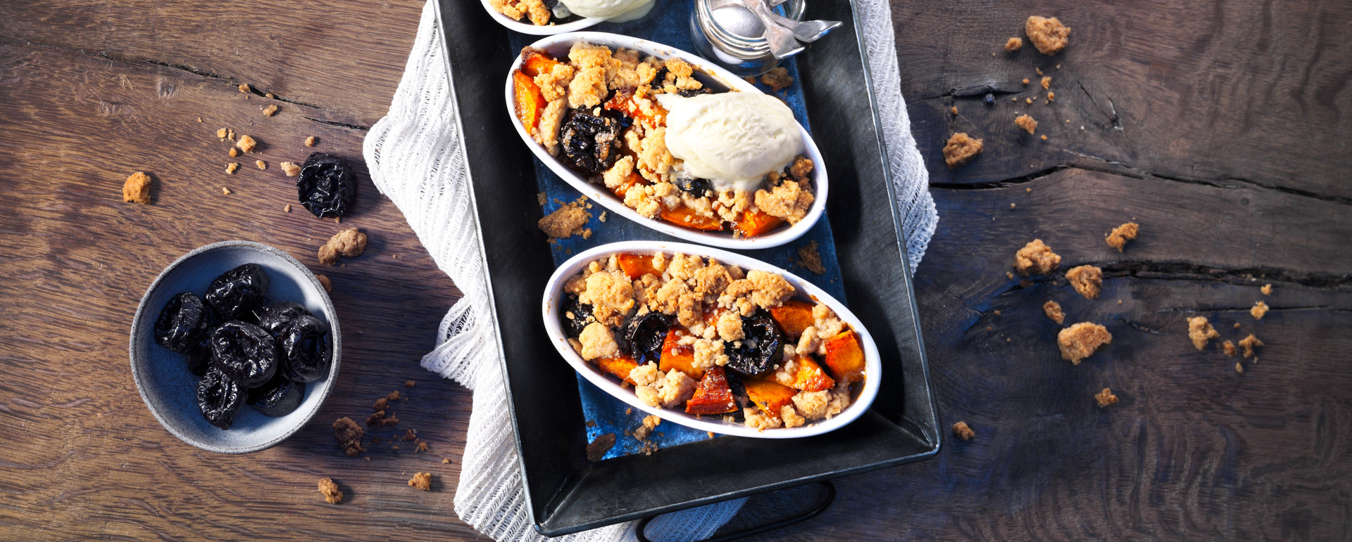 This dish is full of warm spiced flavour with a buttery, crumbly topping that is loved by both adults and children. It’s typical autumn comfort food that is delicious served warm with ice cream, custard or a dollop of whipped cream